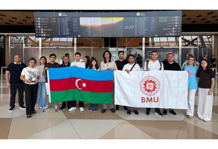Bakı Mühəndislik Universitetinin tələbələri Çinə yola düşməzdən əvvəl