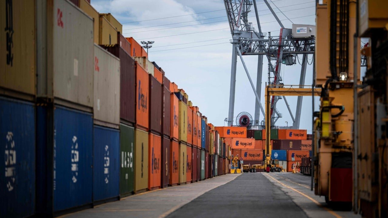 Pressure from Donald Trump spurs trade growth between Canada and China