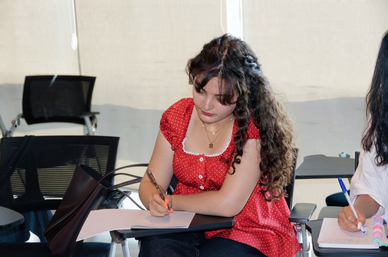 Participants in the Fluentopia Spanish language course