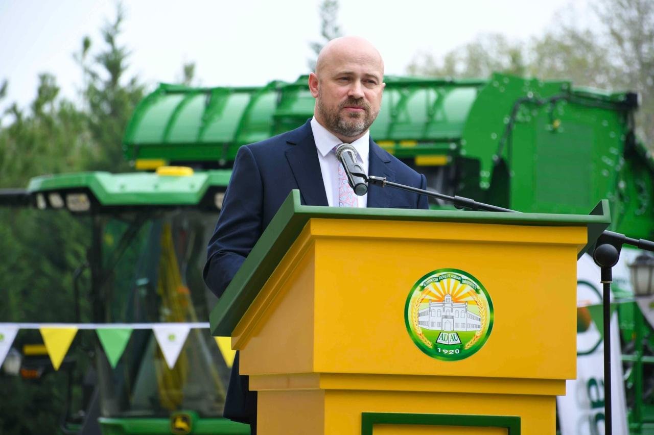 John Deere agricultural technologies presented at ADAU
