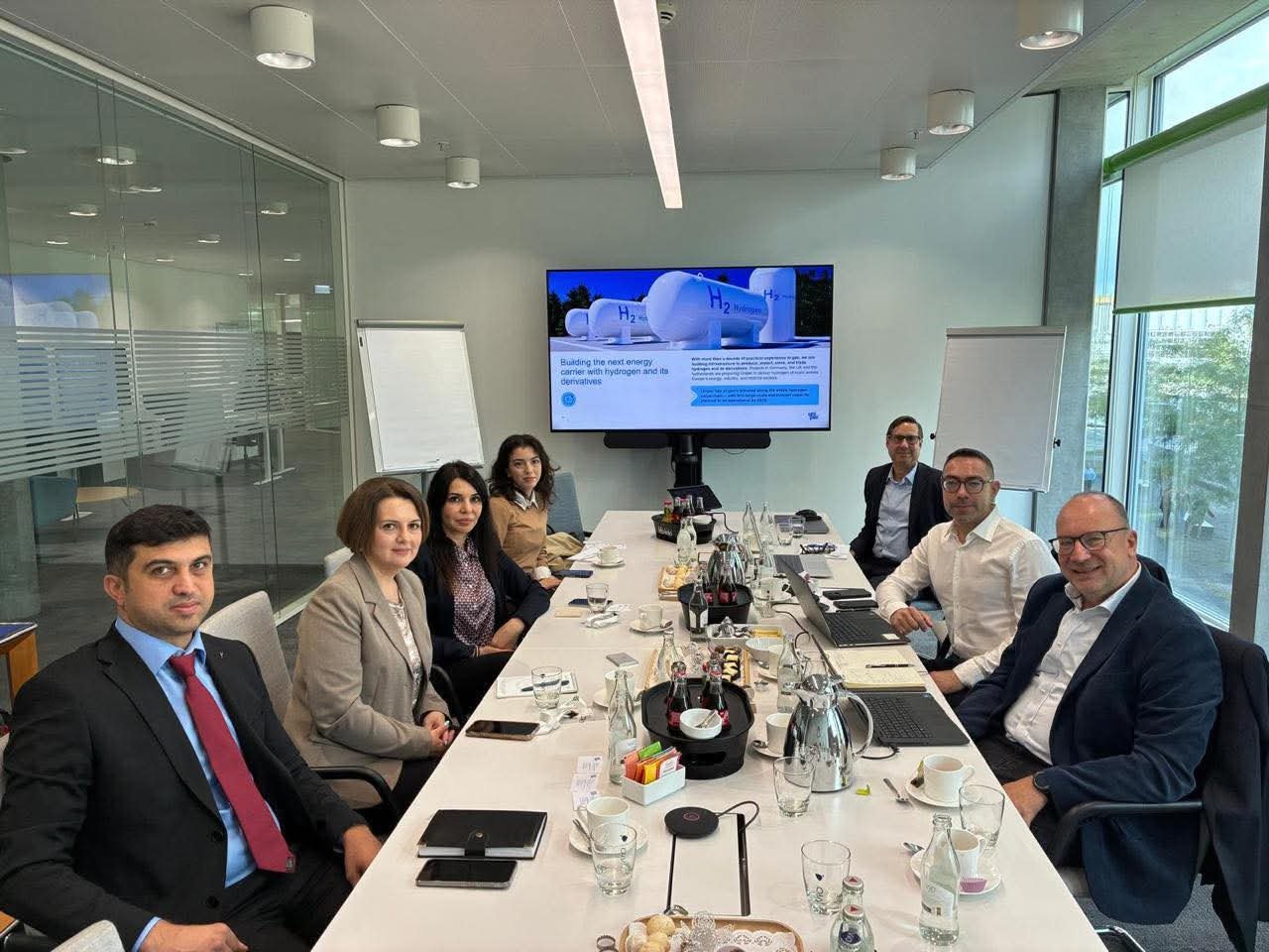 Meeting between representatives of the Azerbaijani energy sector and Uniper in Dusseldorf.