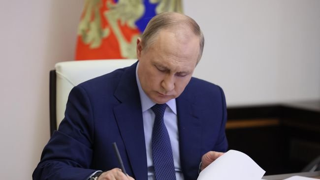Putin 2025-ci il üzrə FOMS büdcəsinin icrasına dair hesabatı imzaladı