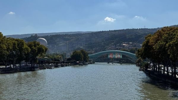 Tbilisi şəhər mərkəzində bağlanmış küçə və hərəkət məhdudiyyəti