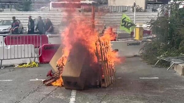 Police clashing with protesters during a student demonstration in Paris