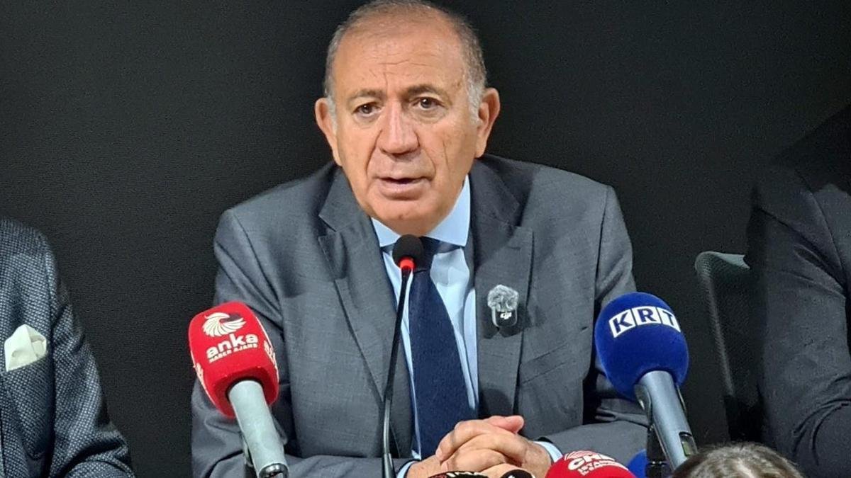 CHP İstanbul il təşkilatının sədri dəyişikliyi ilə bağlı xəbər görüntüsü