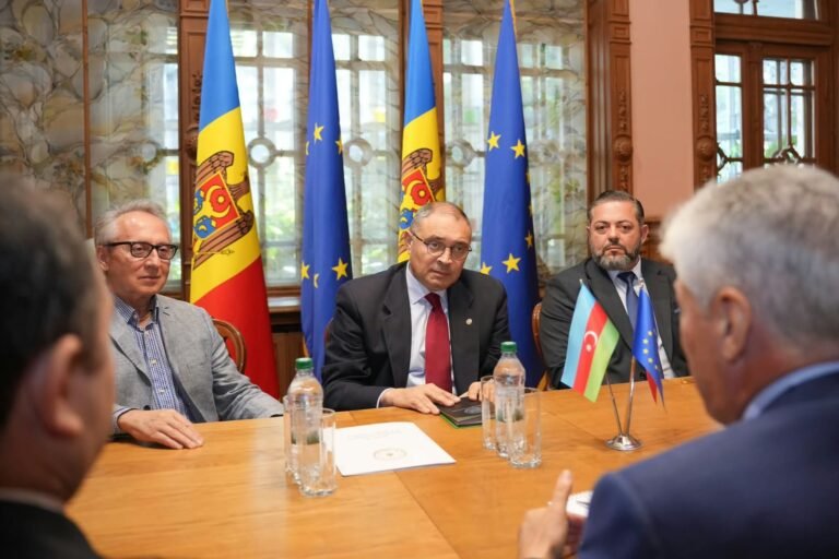 Подписание меморандума о сотрудничестве между театрами Азербайджана и Молдовы