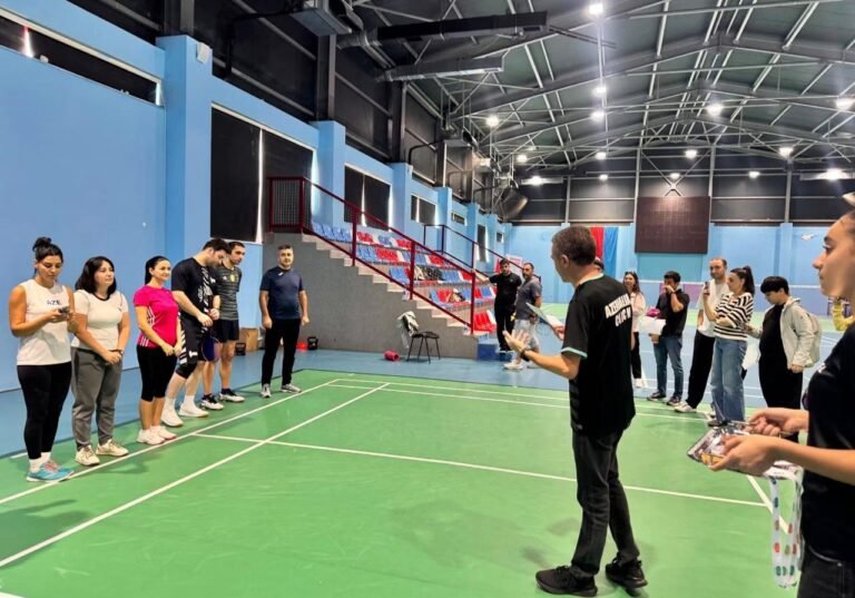 Dövlət qurumlarının əməkdaşları arasında badminton yarışı keçirilib