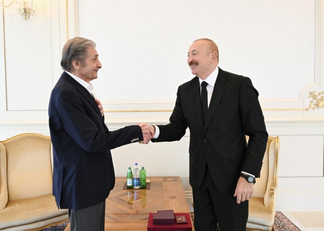 Ilham Aliyev Awards Farhad Khalilov the Istiglal Order