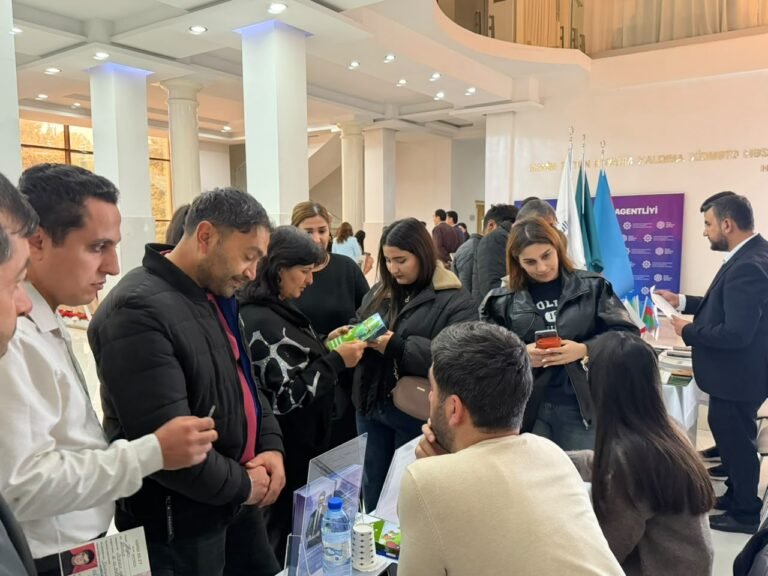 Samuxda əmək yarmarkası keçirilib