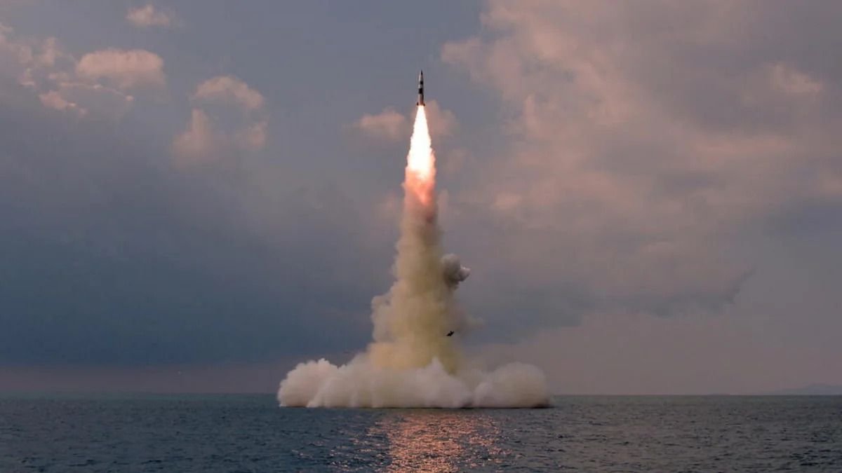 North Korea launches a ballistic missile toward the East Sea